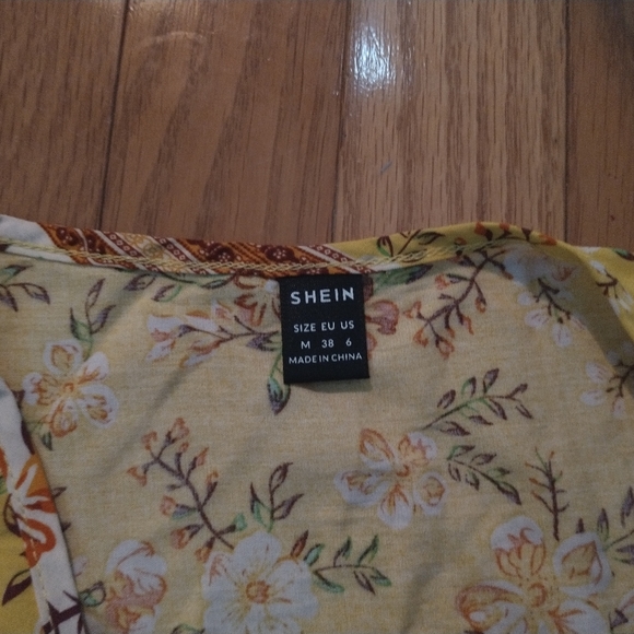 Dress - Picture 2 of 2